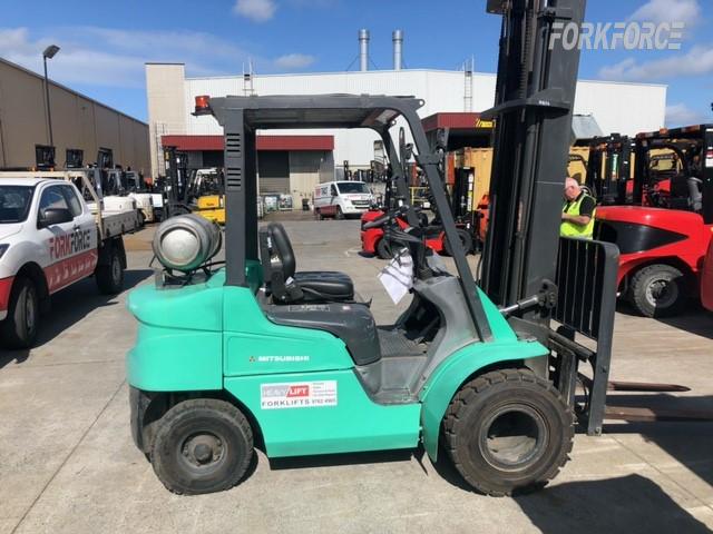 Used Mitsubishi 2.5 Ton LPG Forklift