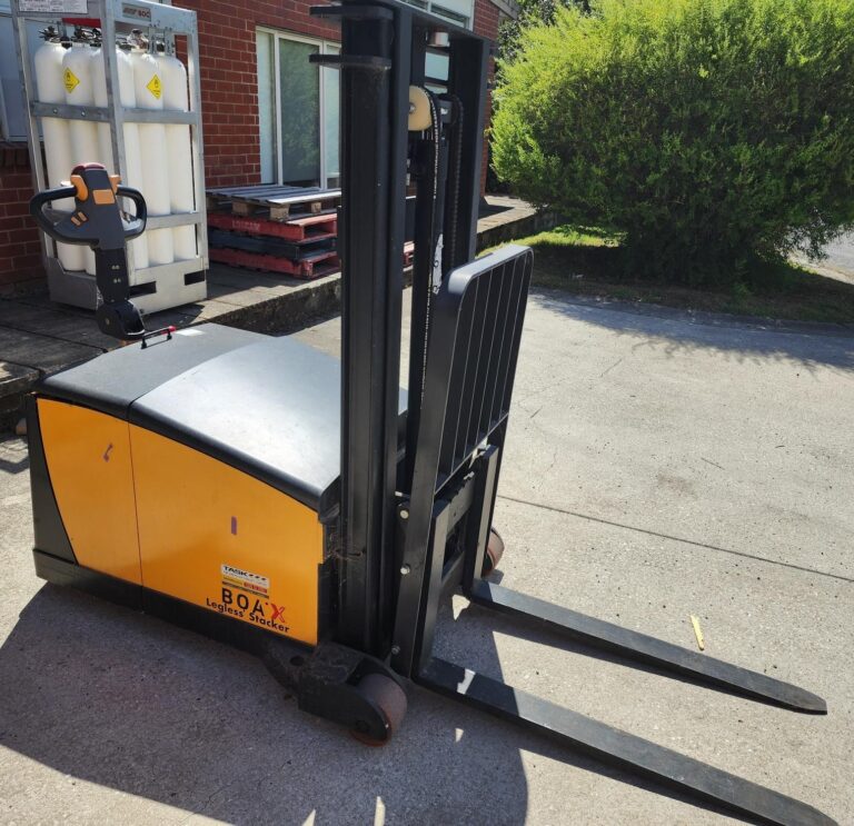 Used TASK BOA 1.4T 1360X Battery Electric Walkie Stacker