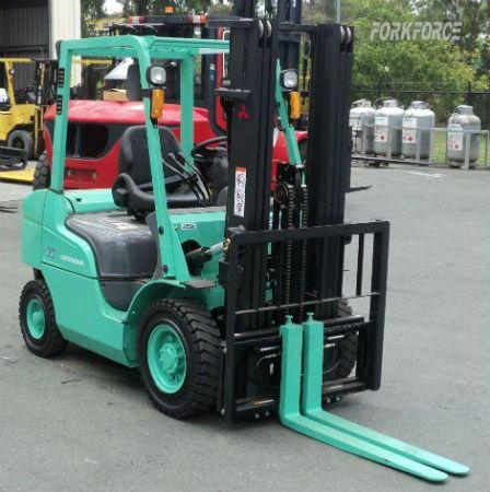 Used Mitsubishi 2.5-Ton Petrol Forklift