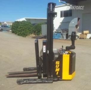 Used Sumi Walkie Reach Stacker