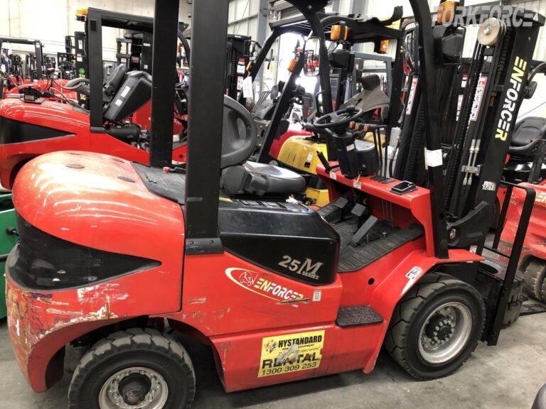 Used Enforcer 2.5 Ton Diesel Forklift