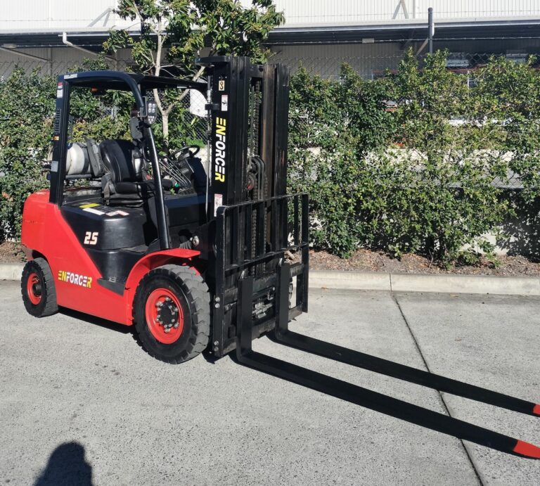 Used Enforcer 2.5T LPG Forklift