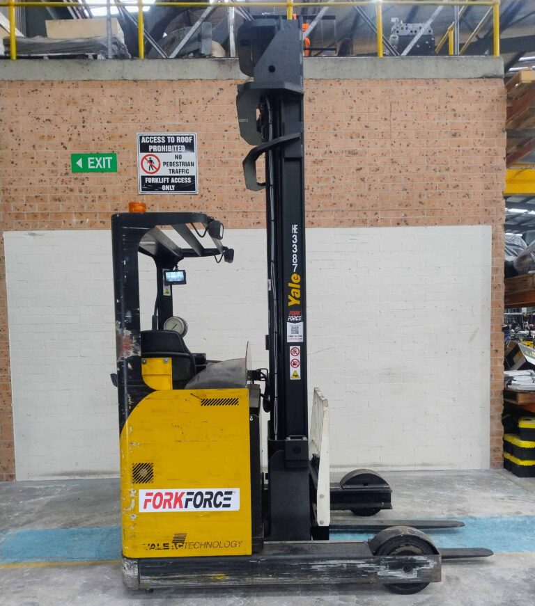 Used Yale 1.6T Electric Reach Truck