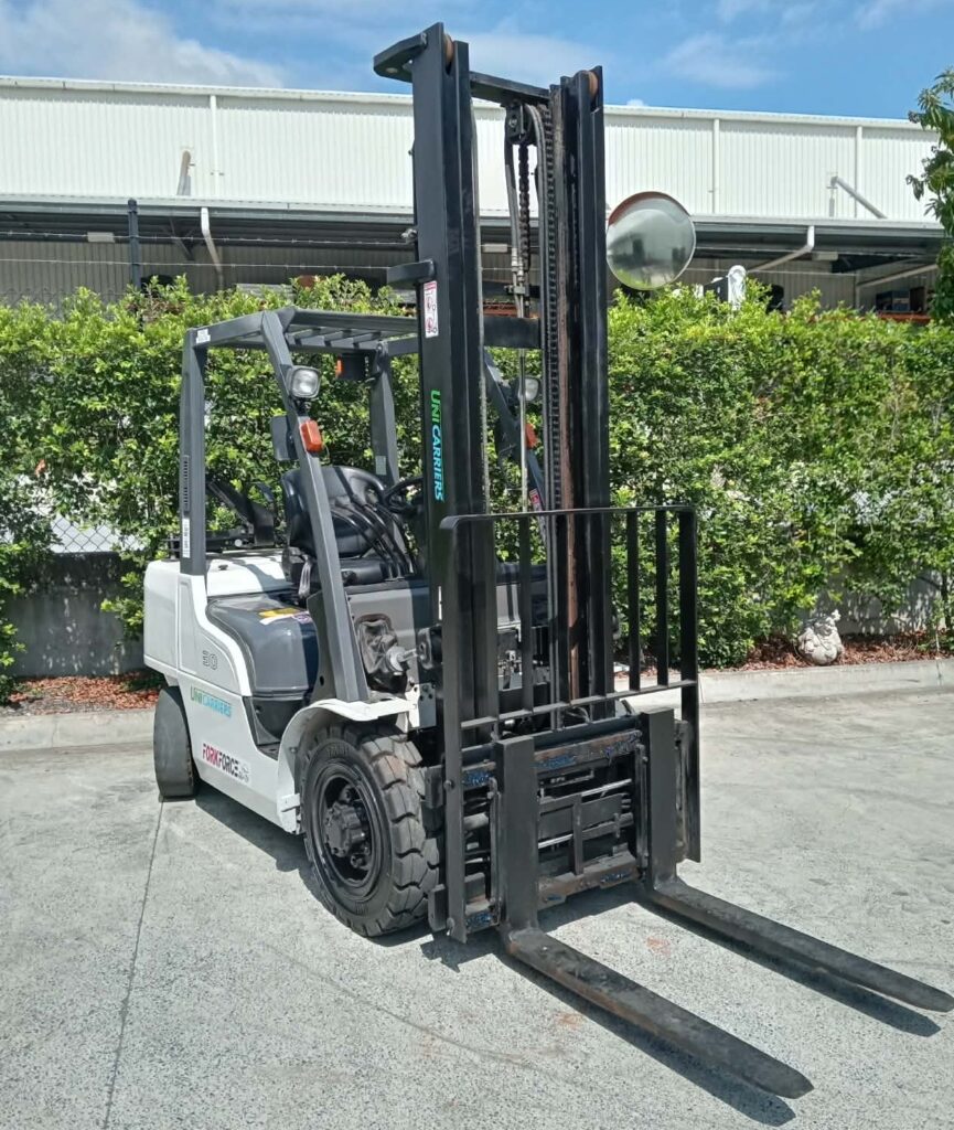 Used UniCarrier 3T LPG Forklift