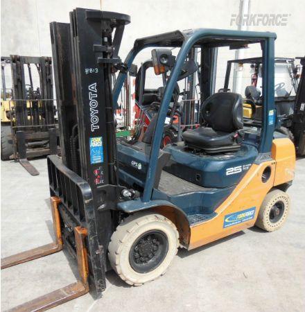Used Toyota 2.5-Ton Forklift
