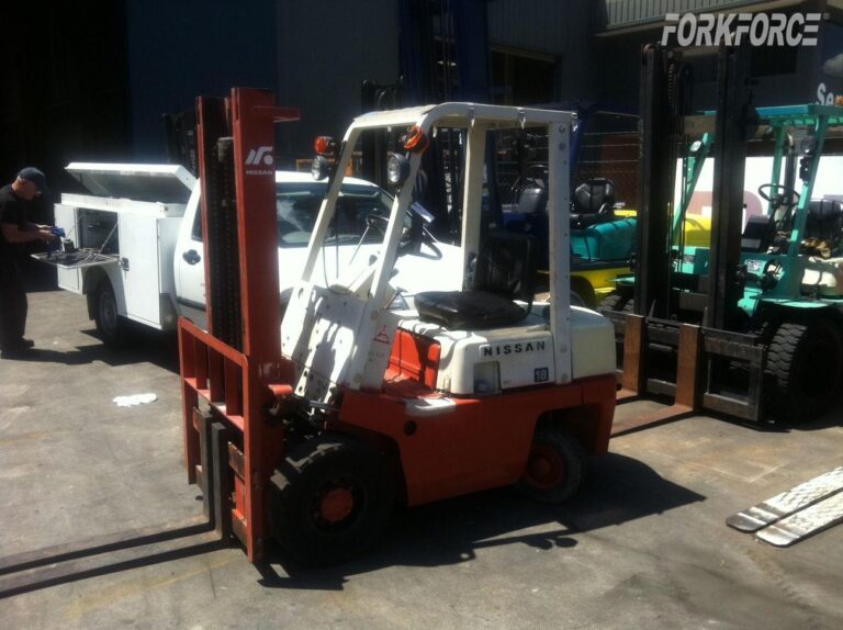 Nissan 1.8T Petrol Forklift