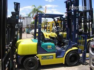Komatsu FD30T-12