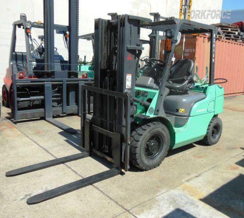 Used Mitsubishi 2.5-Ton LPG Forklift