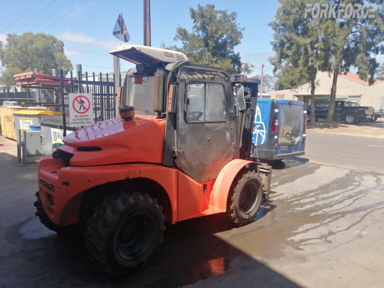 Used Mast Explorer 2.5 Ton Forklift