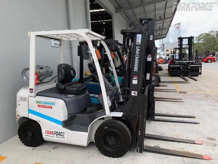 Used Nissan 2.5T LPG – Petrol Forklift